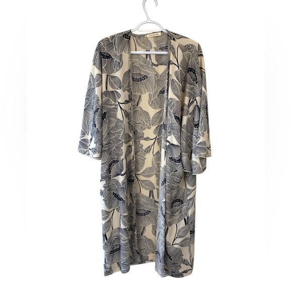 twelvemonths lightweight duster, batwing sleeves, off-white w navy blue pattern - Picture 3 of 5